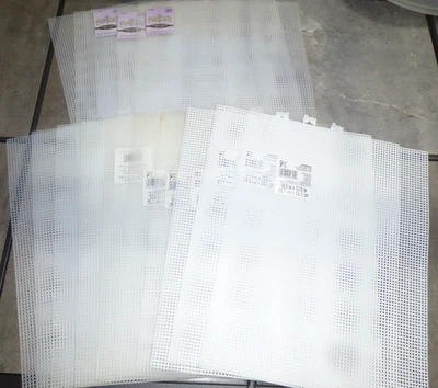 Lote 15 Lienzo Plástico Darice & Yarnology 7 Mallas 10.5 x 13.5, 3 Blanco 12 Transparente Foto 1 de 4