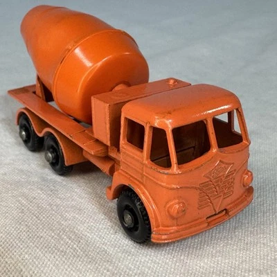 Vintage 1961 Matchbox Lesney #26 Foden Cement Mixer Truck Orange England VG+ - Image 1 of 4