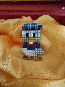 Pixel Donald Duck Disney Trading Pin Disney Sammlerstück 2017 - Bild 1 von 2