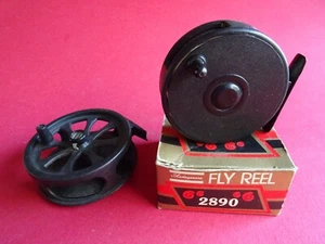 2X BASIC VINTAGE PLASTIC TROUT FLY REELS (INC. 1X SHAKESPEARE) - Picture 1 of 6
