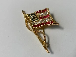 VTG American Flag Pin Brooch Rhinestones Red Blue Gold Tone Flying on Pole 2" - Picture 1 of 7