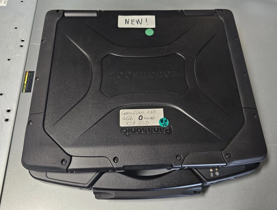 Rugged Panasonic Toughbook CF-30,  Win 10 64bit, 120GB SSD, 4GB RAM, DVD - Image 1 of 4