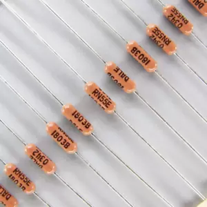 10pz VISHAY DALE CMF55 (RN55E) 180K/0,25W 0,1% 25ppm resistenza pellicola metallica assiale - Foto 1 di 2