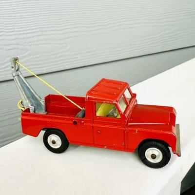 Vintage 1960s Corgi LAND ROVER 109 WB Red Tow Truck Breakdown Service FVF 7.0 - Image 1 of 4