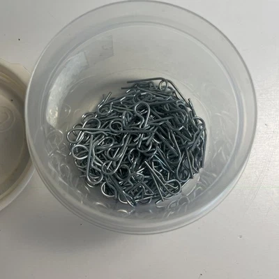 Lot of Traxxas RC Car Body Clips Retainers Large Bulk Replacement Parts - Image 1 of 4