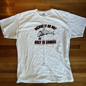 Vintage 90s Only In Hawaii Shark Believe it Or Not T-Shirt Mens Sz XL - Picture 1 of 3