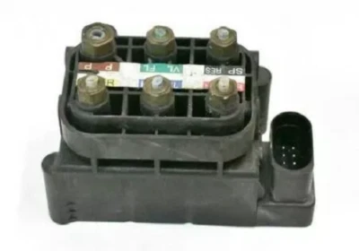 06-20 Mercedes X164 GL550 S63 Airmatic Bloque de válvulas de suspensión neumática OEM Foto 1 de 4