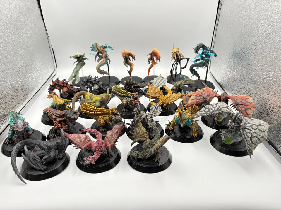 Monster Hunter Figure Builder Standard Model Variation Lao-Shan Lung, Rathalos.. - Image 1 of 2