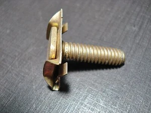 1 pc  NORS rear valance retaining clip bolt fits Ford Fairlane Torino - Foto 1 di 6