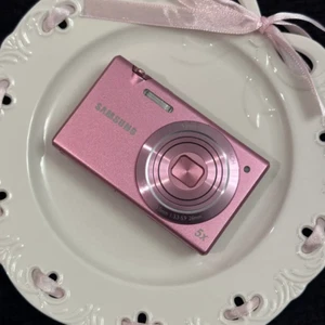 Samsung MV800 Flip-out Vlog Camera Pink Tested 90%New - Picture 1 of 5