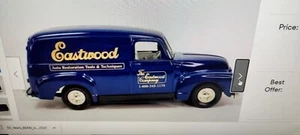1994 Ertl Eastwood 1951 GMC Panel Van Maßstab 1:25 Druckguss abschließbare Münzbank - Neu in OVP - Bild 1 von 12