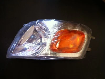 Lámpara de estacionamiento/marcador, parte delantera izquierda para Chevrolet Venture 1997-2005 (15130498) Foto 1 de 4