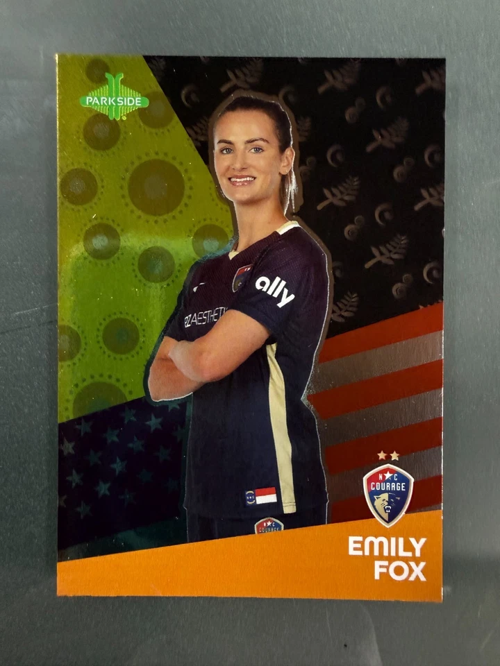 Emily Fox 2023 North Carolina Courage #18 Parkside Vol. 2 NWSL Card Oceania - Image 1 of 4