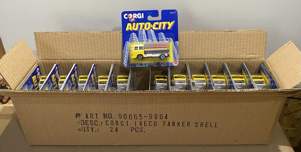 Corgi 93177 1:64 Shell Delivery Truck Tanker Auto City Mattel 1993 Lot Of 24 - Image 1 of 4