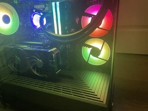 iBUYPOWER - Y40 - Bild 1 von 1