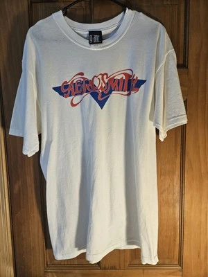 Aerosmith Vintage T Shirt Size Large 22X31 - Image 1 of 4
