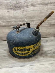 Vintage Eagle Galvanized Can With Nozzle Model 402 2.5 Gallon Fuel Can Free Ship - Picture 1 of 12
