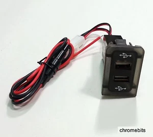 VW Golf / Bora IV 4 MK4 Tableau de Bord Panneau Double USB Port Chargeur D - Imagen 1 de 2