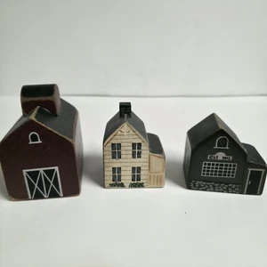 Tender Heart Treasures 3 Pc Primitive Folk Art Wooden Village - Picture 1 of 20