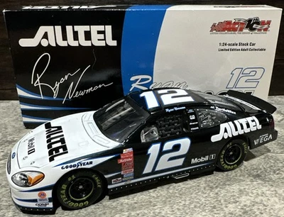 Ryan Newman #12 Alltel Ford Taurus Rookie 2002 1/24 acción NASCAR fundido a presión Foto 1 de 4