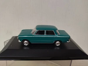 FIAT 1500 VERDE 1:43 DeAGOSTINI IXO CAJA NO ORIGINAL - Imagen 1 de 4