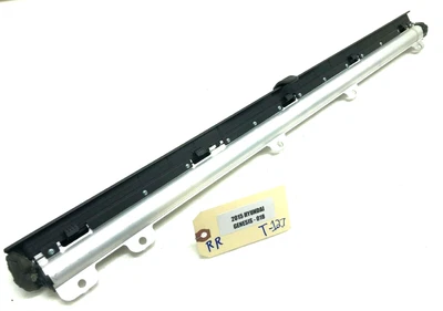 Hyundai Genesis y G80 2015-2019 paso derecho ventana trasera parasol cortina fabricante de equipos originales. Foto 1 de 4