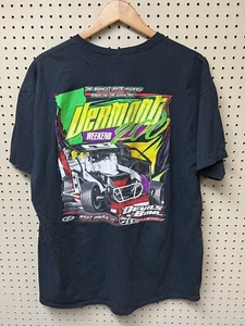 T-shirt Crate modificata Racing Devils Bowl Speedway West Haven Vermont 2XL - Foto 1 di 6