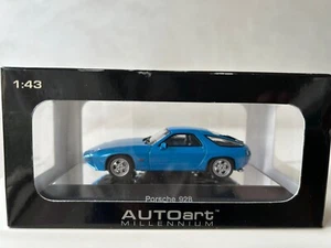 AutoArt Models Porsche 928 1977 1:43 - Foto 1 di 7