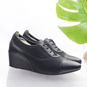 Aquatalia Italy Women's Boot Size 7.5 Wedge Shootie Low Waterproof Black Lace Up - Picture 1 of 13