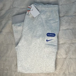Florida Alligatoren Nike Club Cargo Jogginghose meliert grau Large kostenloser Versand A24 - Bild 1 von 4