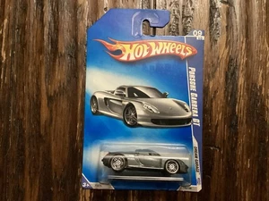 Hot Wheels '09 Dream Garage Porsche Carrera GT 9/10 1:64 - Picture 1 of 3