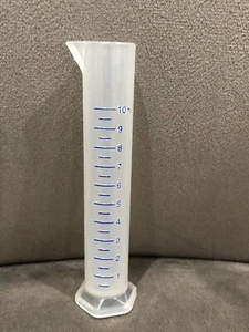 Measuring Cylinder Graduated with Spout Plastic 10ml - Picture 1 of 1