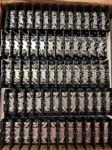 Box of 25 - KUXRL12-BP by Eaton | Connector Terminal Blocks - Picture 1 of 2