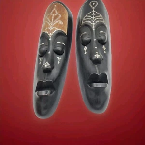 2 Vintage große indonesische Holz Perlmutt Intarsien handgeschnitzt Stammes Maske Kunst - Bild 1 von 11