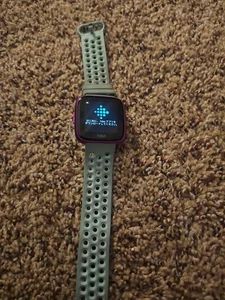 Fitbit Versa Lite FB415PMPM Fitness Smartwatch - Mulberry - Picture 1 of 6