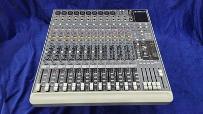 Mackie 1604-VLZ3 16 Channels Compact Mixer - Silver - Image 1 of 2