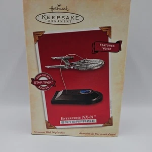 Hallmark Keepsake Ornament 2002 Star Trek Enterprise NX-01 peltre características voz - Imagen 1 de 7