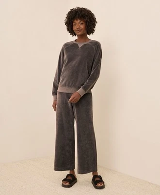 Pact Velour Acogedor Conjunto Sudadera + Pantalón Pierna Ancha 29” W55 Precio de venta sugerido por el fabricante $168 Grafito Talla XL Foto 1 de 4