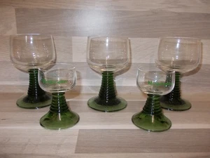 2 Schnapsrömer Klosterpritze + 3 Weinrömer Grün Wein Gläser 0,1L Schott Zwiesel - Picture 1 of 2