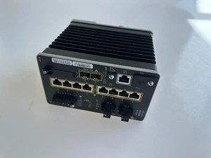 Cisco Catalyseur IE3300 Commutateur IE-3300-8T2S-E - Photo 1/4