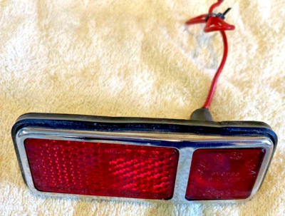 AUSTIN HEALEY TRIUMPH LOTUS MARCADOR LATERAL TRASERO ROJO LÁMPARA LUCAS L841IZQUIERDA O DERECHA Foto 1 de 3