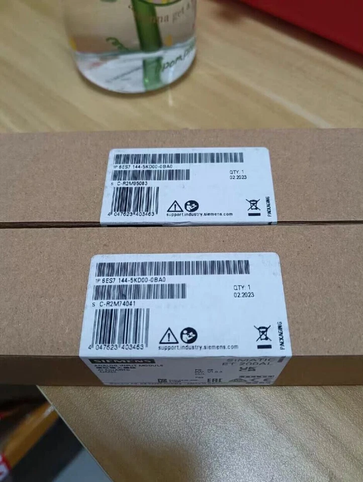 6ES7144-5KD00-0BA0 1PCS New SIEMENS ANALOG INPUT MODULE 6ES7144-5KD00-0BA0 - Image 1 of 1