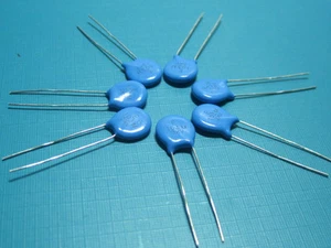 Condensadores de cerámica DIP 2.2nF 222 2KV 2000V Y5V 20 piezas - Imagen 1 de 2