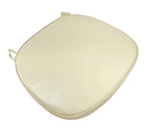 Cojín trasero cruzado de vinilo marfil de 2" de grosor - de Chivari - Imagen 1 de 10