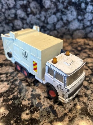 Matchbox Super Kings K-133 Iveco Garbage Truck 1986 Vintage Works Great - Image 1 of 4