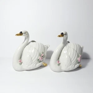 Platos de baratija jardineras con adornos dorados rosas cisne blanco Dresden de colección - Juego de 2 - Imagen 1 de 15