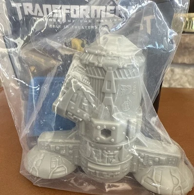 2009 Burger King Transformers Revenge of the Fallen Seeking Soundwave NEW - Image 1 of 3