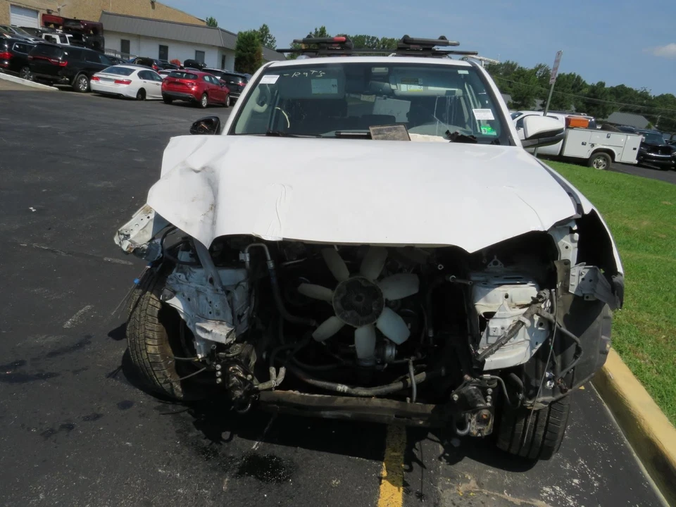 10 11 12 13 14 15 16 17 18 19 20 21 22 23 TOYOTA 4RUNNER BOTE EVAPORADOR Foto 1 de 4