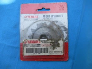 Yamaha 93835-13 front sprocket - Bild 1 von 6