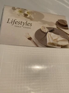 Lifestyles Table Linen Oval 60 X84 - Picture 1 of 4